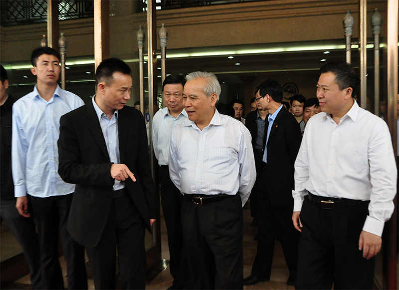全國政協(xié)副主席、全國工商聯(lián)主席王欽敏視察金虎集團